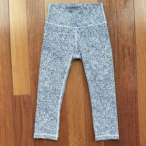 LIKE NEW LULULEMON Floral Print Leggings